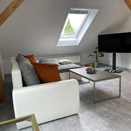 Wen Koenigsberger,Ruhige Dg-Wohnung In Weiden,2 Schlafzimmer,Parkplatz, Zentral! Вайден Экстерьер фото